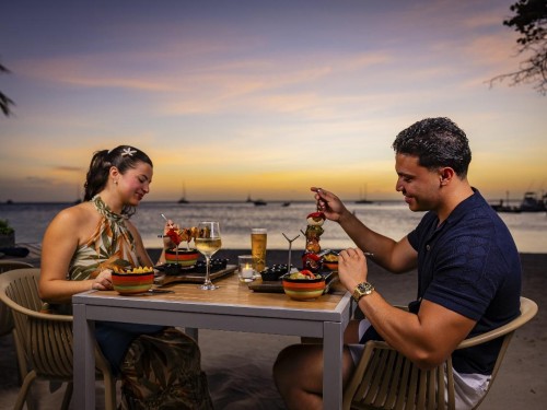 MooMba Beach Bar & Restaurant Aruba – Oceanfront Dining, Sunset Cocktails & Beach Parties on Palm Beach